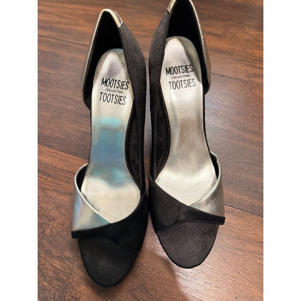 Mootsies Tootsies Pumps Black and Silver Open Side Womans 10